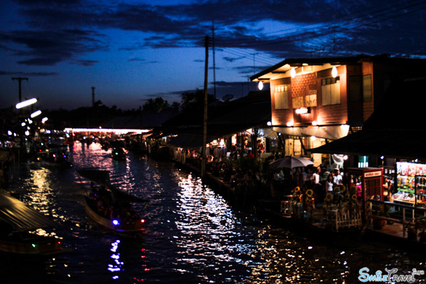 Amphawa floating market 04
