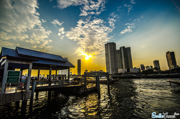 Asiatique the Riverfront 01